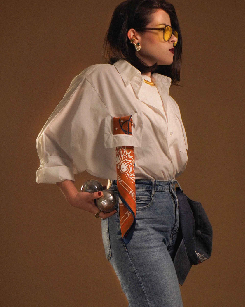 Modelo con Mannto N°50 Rust orange - Navy blue