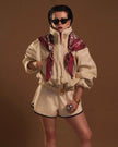 Modelo con Mannto N°90 Burgundy red - Ice blue